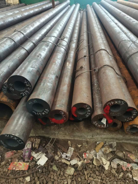 高壓合金無(wú)縫鋼管